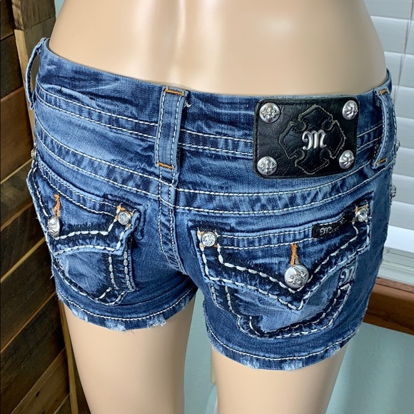 Miss Me signature Shorts Distressed Size 25 EUC - Picture 2 of 13